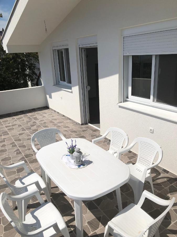 Villa Dafina โดนิจ์ สโตจ์ ภายนอก รูปภาพ